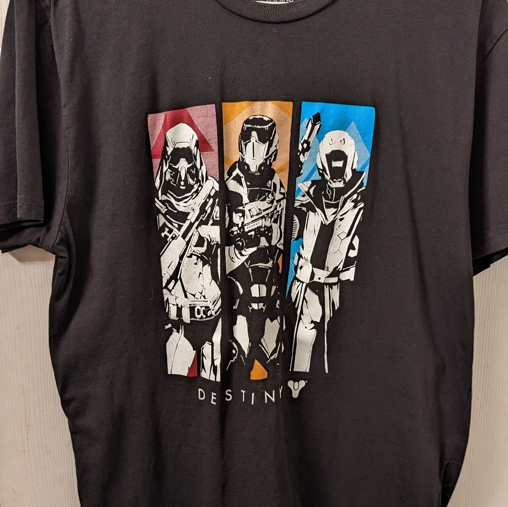 🎃Lootcrate Destiny graphic tee